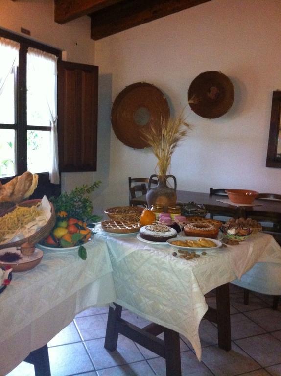 Vila Agriturismo Satanca Arbus Exteriér fotografie