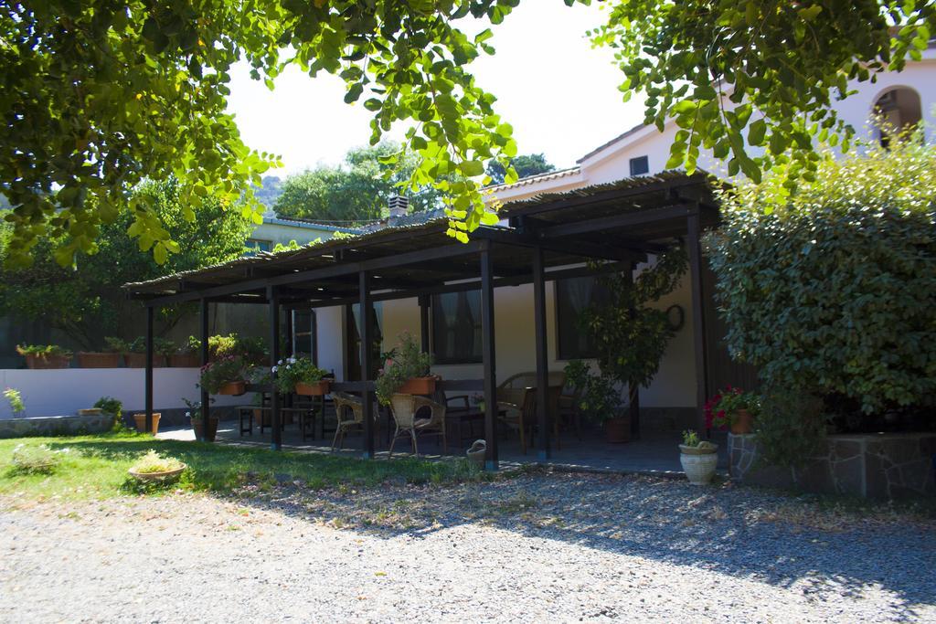 Vila Agriturismo Satanca Arbus Exteriér fotografie