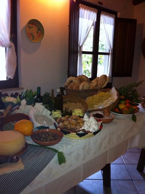 Vila Agriturismo Satanca Arbus Exteriér fotografie