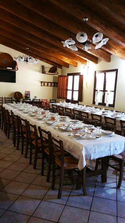 Vila Agriturismo Satanca Arbus Exteriér fotografie